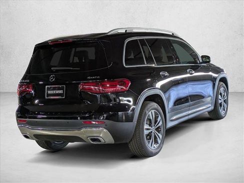 Certified 2025 Mercedes-Benz GLB 250 4MATIC image 2