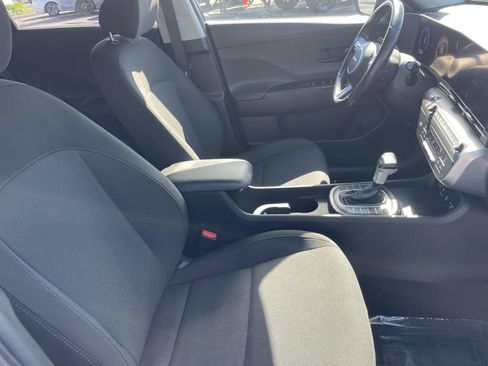 Certified 2024 Hyundai Kona SEL image 29