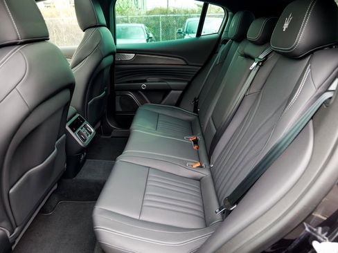 New 2025 Maserati Grecale GT image 28