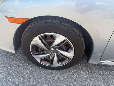 Used 2019 Honda Civic LX image 11