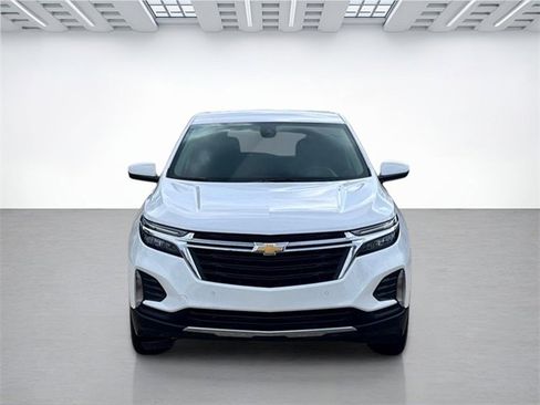 Used 2024 Chevrolet Equinox LT image 3