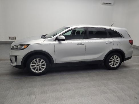 Used 2019 Kia Sorento L image 2