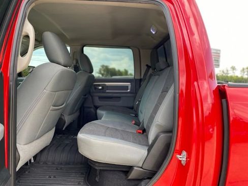 Used 2019 RAM 1500 Big Horn AWD/4WD image 9