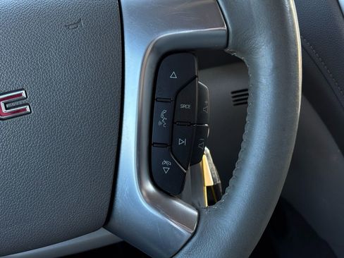 Used 2014 GMC Acadia SLE image 37