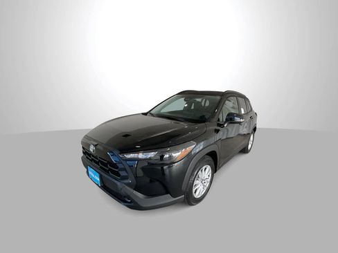 New 2026 Toyota Corolla Cross LE image 4