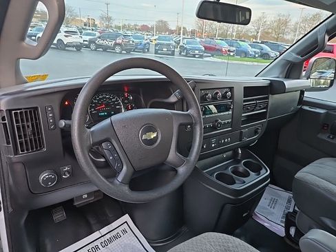 Used 2020 Chevrolet Express 3500 Extended w/ Driver Convenience Package RWD image 16