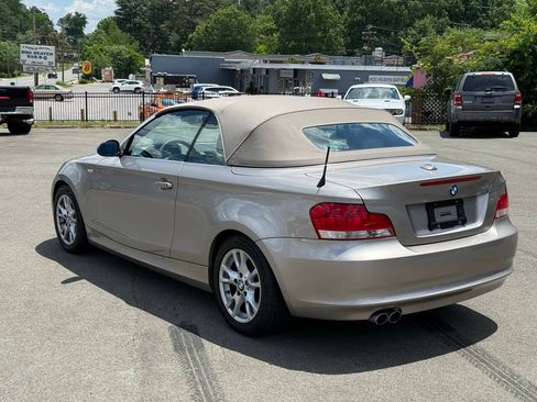 Used 2009 BMW 128i Convertible RWD image 3