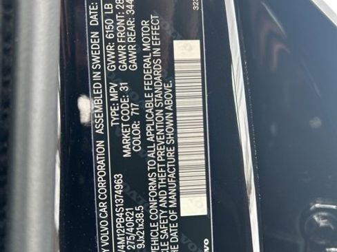 Certified 2025 Volvo XC90 B5 Plus image 28