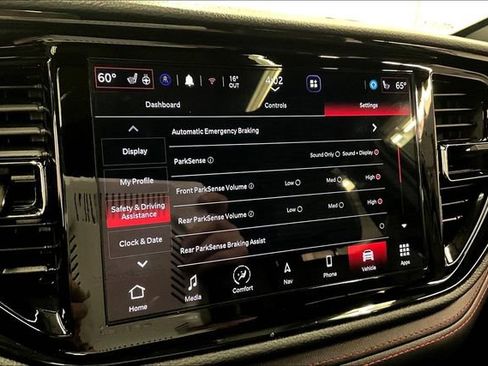 Used 2025 Dodge Durango R/T AWD/4WD image 41