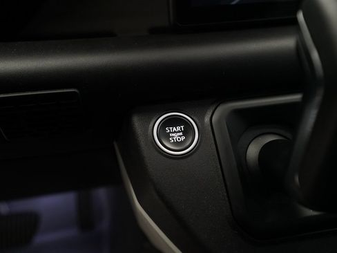 Used 2020 Land Rover Defender 110 HSE image 29