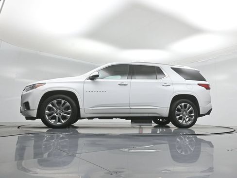 Used 2018 Chevrolet Traverse Premier w/ Driver Confidence II Package FWD image 51