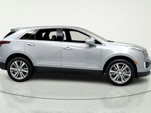 Used 2025 Cadillac XT5 Premium Luxury w/ LPO, Floor Liner Package FWD image 6