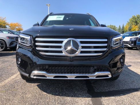 New 2026 Mercedes-Benz GLB 250 4MATIC image 2