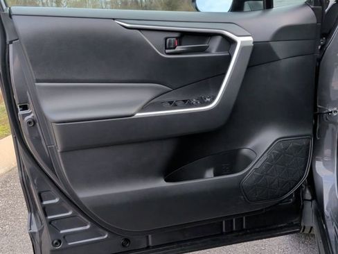 Certified 2025 Toyota RAV4 LE image 10