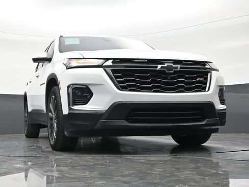 Used 2024 Chevrolet Traverse RS FWD image 26