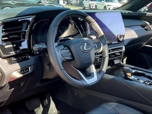 Used 2023 Lexus RX 350 w/ Accessory Package (2T) AWD/4WD image 17