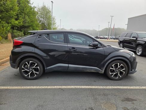 Used 2019 Toyota C-HR Limited image 9