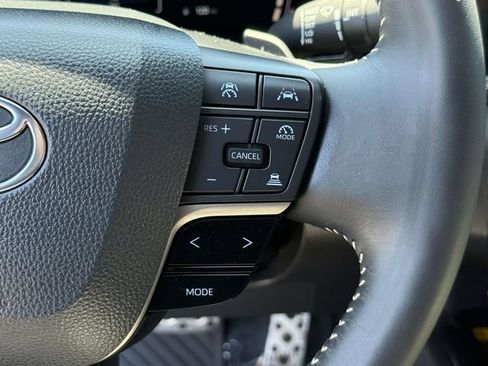 Used 2025 Toyota Camry SE FWD image 20