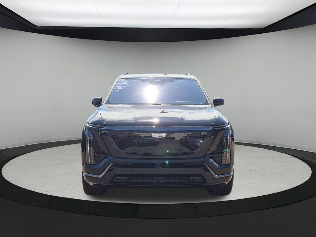 Certified 2026 Cadillac Vistiq Luxury w/ LPO, Floor Liner Package AWD/4WD image 8