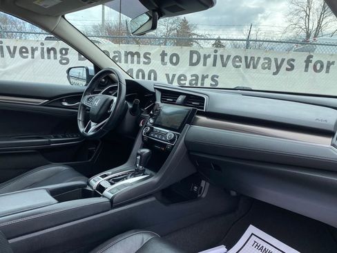 Used 2021 Honda Civic Touring image 17