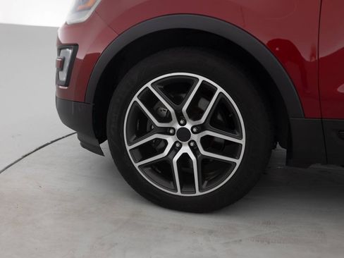 Used 2016 Ford Explorer Sport w/ Equipment Group 401A AWD/4WD image 18