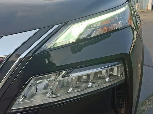 Certified 2023 Nissan Rogue SV w/ SV Premium B Package AWD/4WD image 9