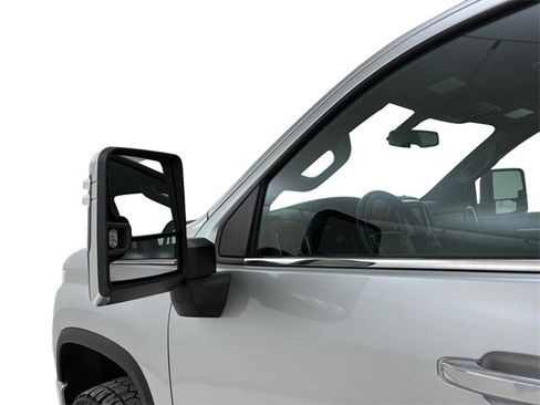 Used 2020 Chevrolet Silverado 2500 High Country w/ Z71 Off-Road Package image 9