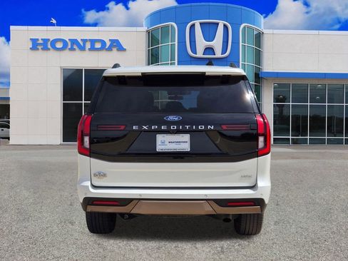 Used 2025 Ford Expedition Max King Ranch AWD/4WD image 4