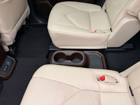 Used 2022 Toyota Highlander Platinum image 43