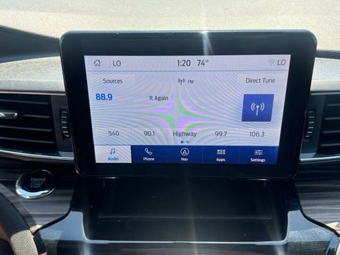 Used 2024 Ford Explorer Limited RWD image 15