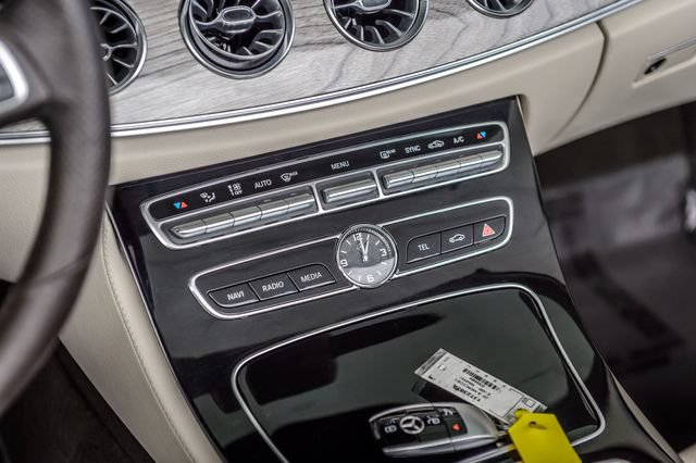 Used 2018 Mercedes-Benz E 400 4MATIC Cabriolet image 30