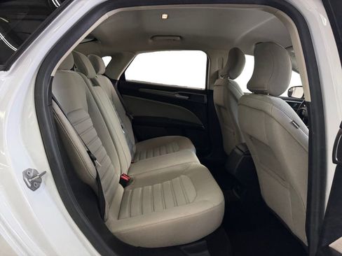 Used 2018 Ford Fusion S FWD image 18