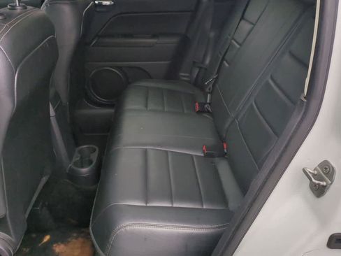 Used 2016 Jeep Patriot High Altitude image 19