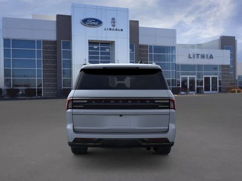 New 2025 Lincoln Navigator L Reserve w/ Jet Appearance Package image 5