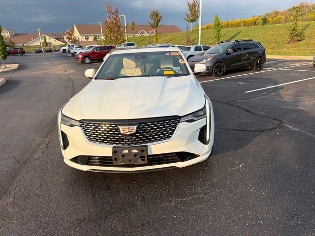 Used 2020 Cadillac CT4 Premium Luxury AWD/4WD image 29