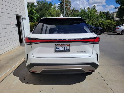 Used 2024 Lexus RX 350 w/ Convenience Package image 3