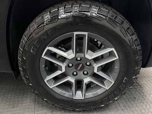 New 2026 GMC Terrain AT4 w/ Convenience Package III image 11