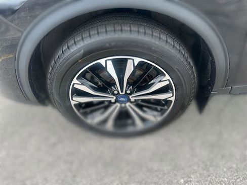 Used 2021 Ford Escape SEL w/ Equipment Group 302A image 40