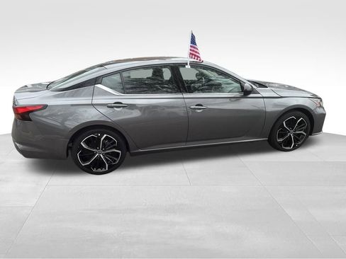Used 2024 Nissan Altima 2.5 SR image 26