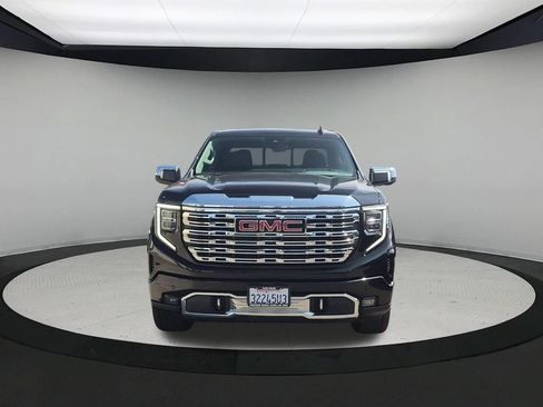 Used 2023 GMC Sierra 1500 Denali w/ Denali Reserve Package AWD/4WD image 8