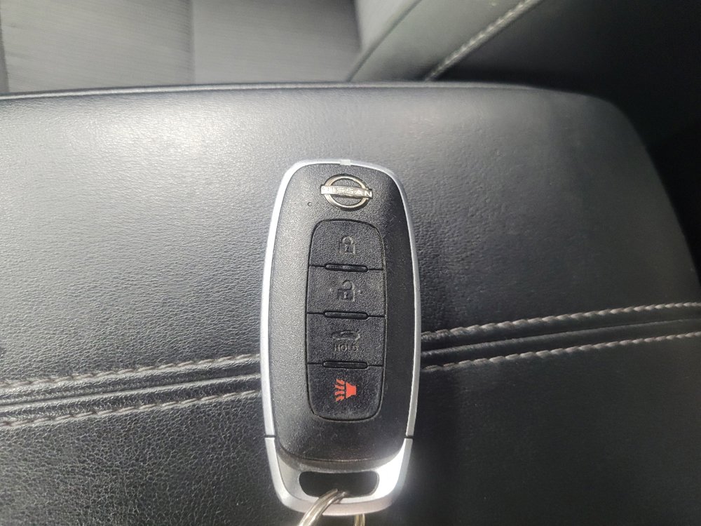 Used 2025 Nissan Sentra SV FWD image 32