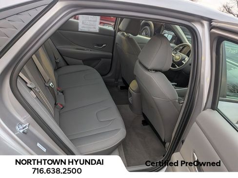 Certified 2025 Hyundai Elantra Sport image 32