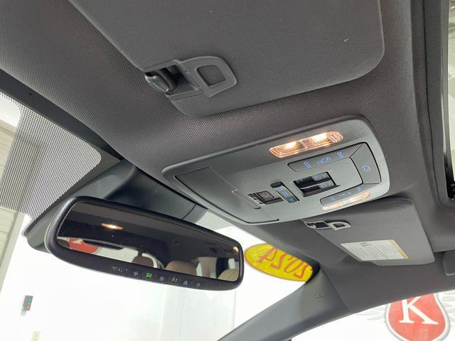 Used 2024 Toyota Sienna XLE w/ XLE Plus Package AWD/4WD image 18