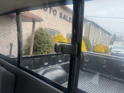 Used 2012 GMC Canyon SLE image 26