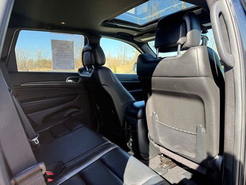 Used 2021 Jeep Grand Cherokee Limited w/ Trailer Tow Group IV image 23