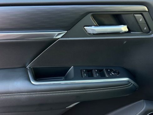 New 2026 GMC Acadia Elevation w/ Elevation Premium Package image 9