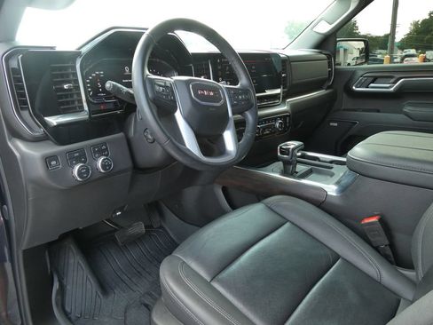Used 2025 GMC Sierra 1500 SLT w/ SLT Convenience Package AWD/4WD image 24