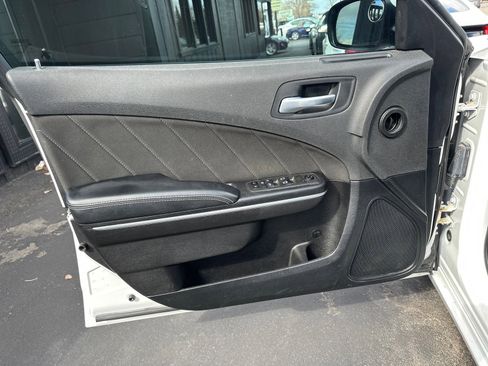Used 2021 Dodge Charger SXT image 12