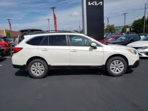 Used 2015 Subaru Outback 2.5i Premium w/ Popular Package #2 AWD/4WD image 2