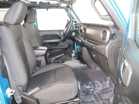 Used 2020 Jeep Wrangler Sport image 13